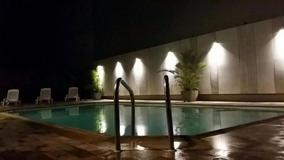 2 Quartos Com Piscina Em Copacabana *